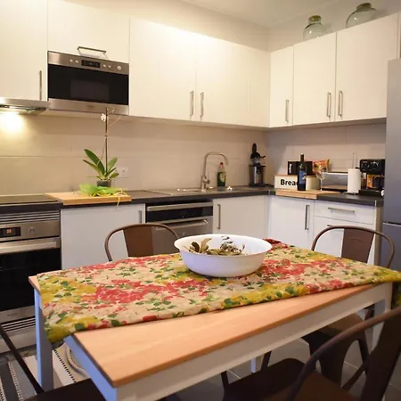 Largo Bispo Boutique Орта