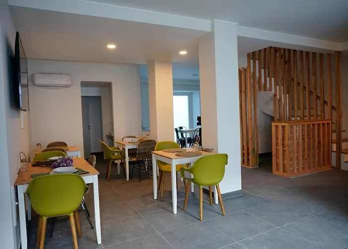 Largo Bispo Boutique Hostel *